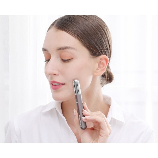 מכשיר עיסוי וטיפוח עיניים InFace MS5000 בצבע ורוד