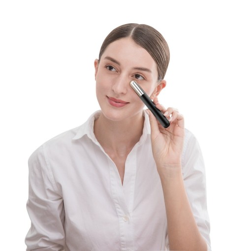 מכשיר עיסוי וטיפוח עיניים InFace MS5000 בצבע שחור